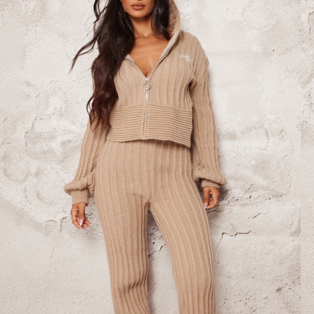 Black 2 peice knit sport set PTL